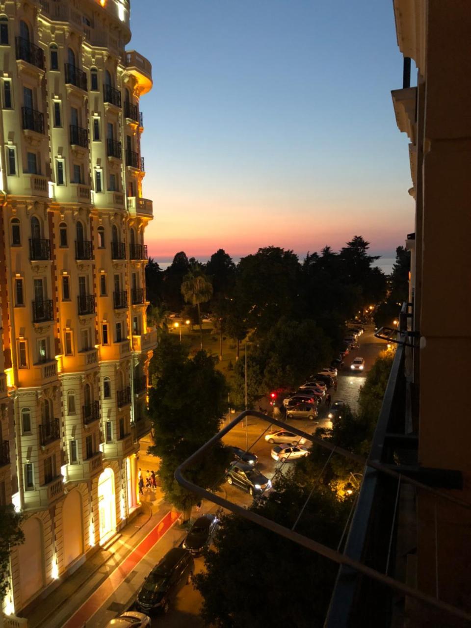 Apartment Gio Batumi Exterior photo